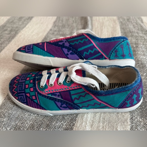 Hand Painted Women SZ 6 Art to Wear Colorful Lace Up Sneakers One of a Kind New - Picture 5 of 10